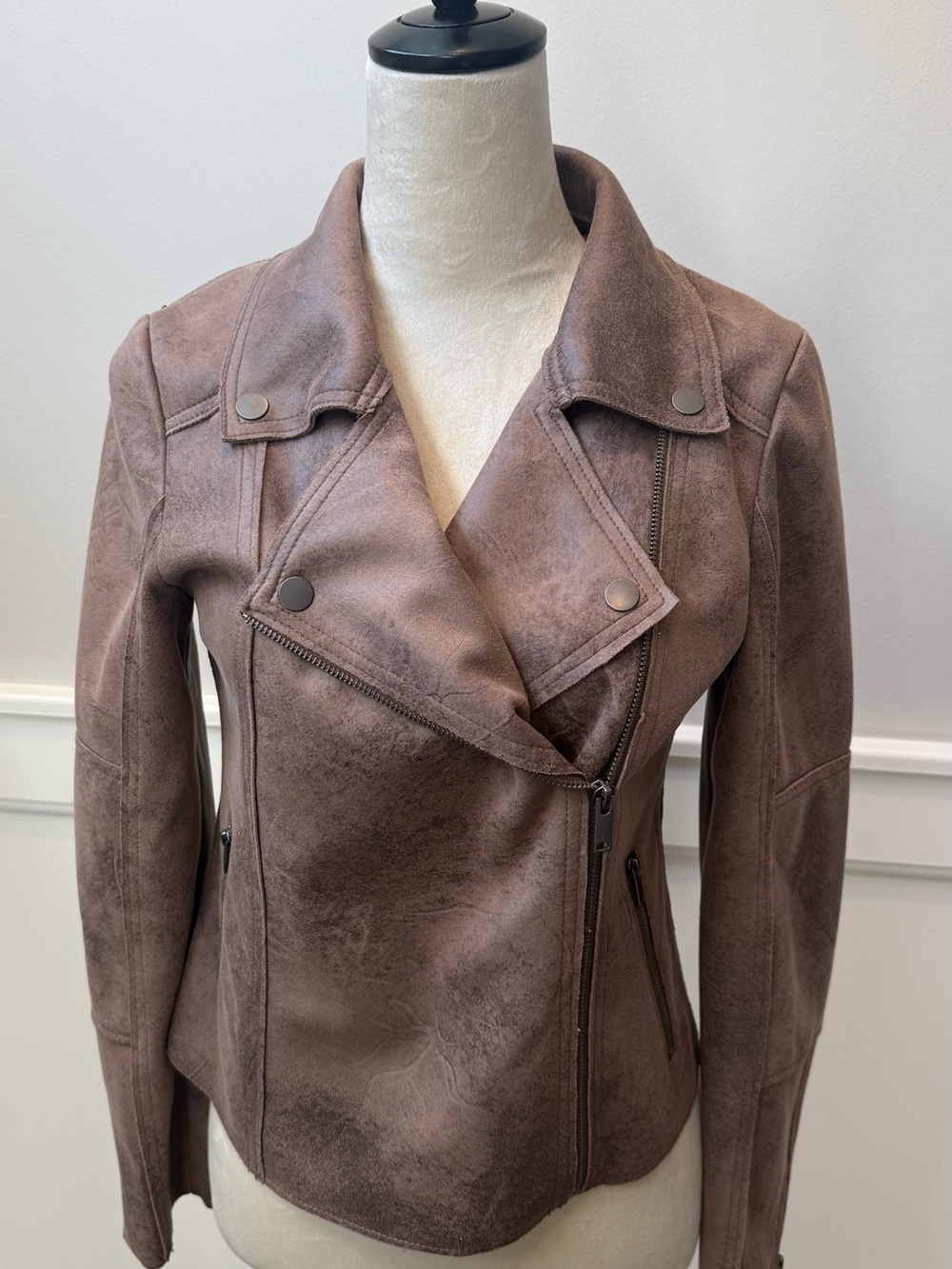 Evereve SzS- faux leather-worn once! Taupe Suede- Asymmetrical Moto Jacket